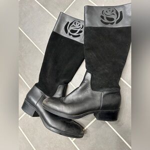 Size 8 Taryn Rose Boots